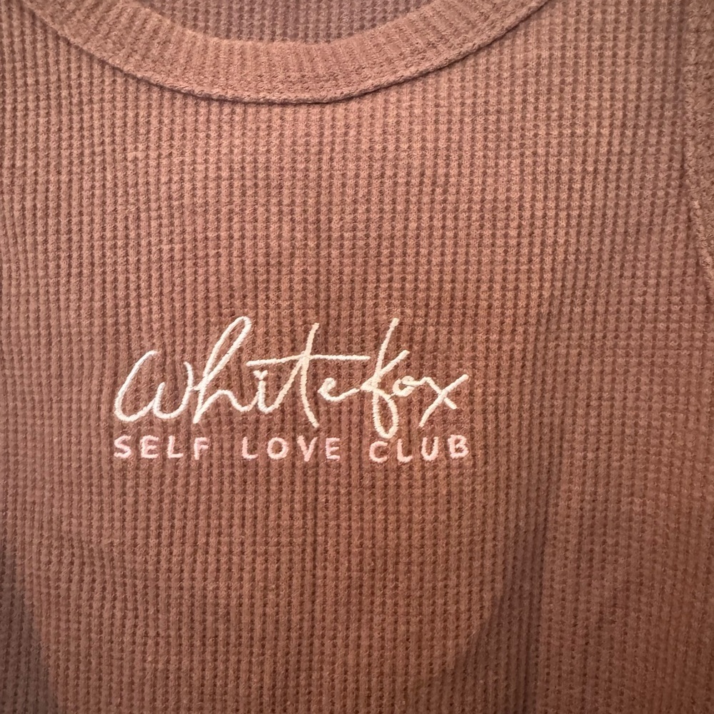 White Fox Brown Crop Top - Picture 2 of 3